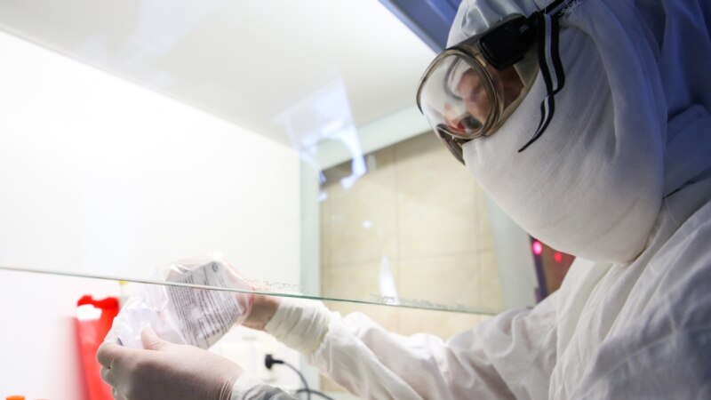 За сутки в Крыму выявили 17 новых заболевших коронавирусом – Аксенов