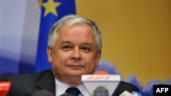 Polish President Lech Kaczynski stressed that the EU remained a union of sovereign nation-states and said it must remain open to new members, including countries in the Balkans and Georgia.
