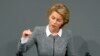 Ministra germană a apărării, Ursula von der Leyen în Parlamentul de la Berlin (foto de arhivă)