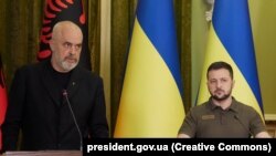 Kryeministri i Shqipërisë, Edi Rama dhe presidenti i Ukrainës, Volodymyr Zelensky në Kiev më 15 qershor , 2022 