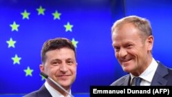 Зеленский ўтган ҳафта Брюсселда Европа кенгаши президенти Дональд Туск билан учрашди.