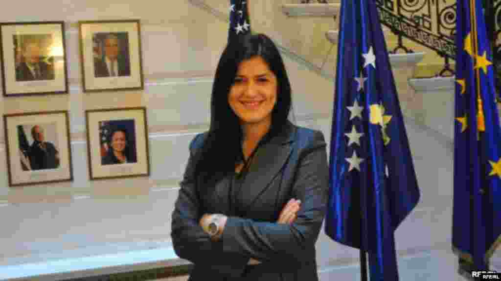 Amra Zejneli, RSE dopisnica sa Kosova.