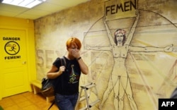 Анна Гуцол в бывшем офисе Femen в Киеве