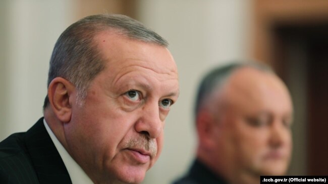 Recep Tayyip Erdogan (stânga) și Igor Dodon