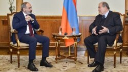 Armenia -- President Armen Sarkissian (R) meets with Prime Minister Nikol Pashinian, Yerevan, February 4, 2020.