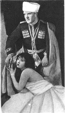 Рита Георг и Рихард Таубер в премьерном спектакле "Царевич". 1926