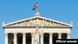Австрия - Здание австрийского парламента в Вене
