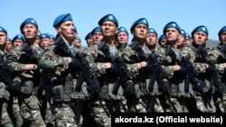 Военный парад в Жамбылской области, армия Казахстана в Отаре.