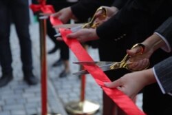 Тилла суви югуртирилган қайчи.