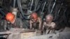 Ілюстративне фото. Гірники на шахті в Новогродівці Донецької області, 2013 рік