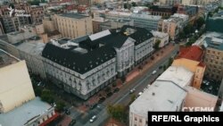 Співробітники СБУ неодноразово ставали фігурантами журналістських розслідувань, і при цьому дані про їхні статки роками були засекречені