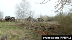 Заброшенная деревня в зоне отчуждения Чернобыльской АЭС. 24 апреля 2016 года.
