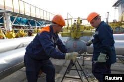 Conducte de gaz lângă Liov.