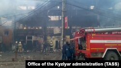 Тушение пожара в в торговом центре «Планета люкс»