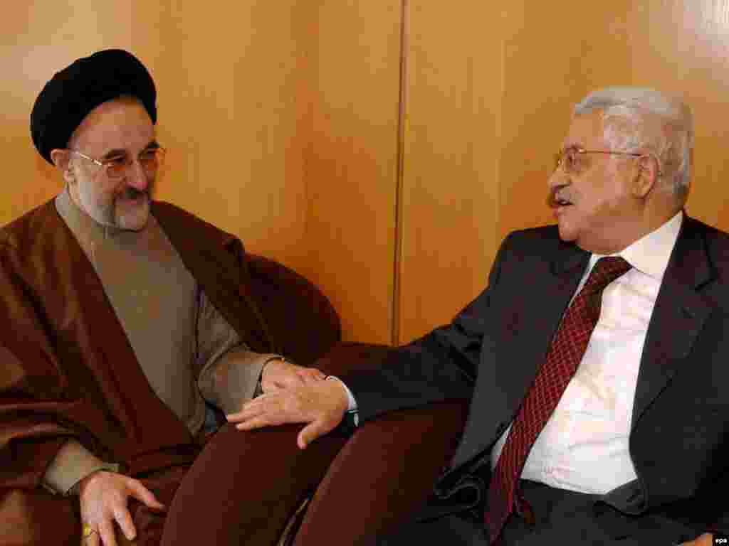 محمد خاتمی و محمود عباس در اجلاس داووس