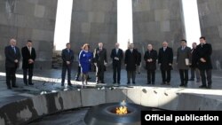 Armenia- German parliament speaker Norbert Lammert, visits the Armenian Genocide Memorial in Yerevan, 6Mar2013.