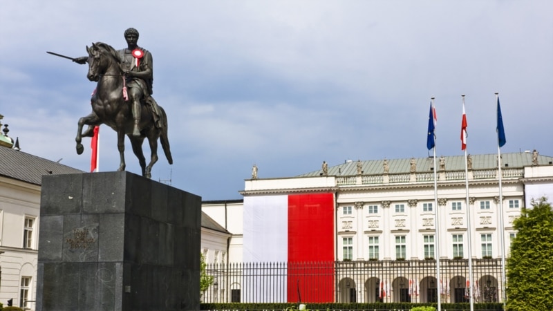 Польшча спрашчае працэдуру легалізацыі пражываньня для беларусаў з гуманітарнымі візамі