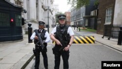 Policija, London