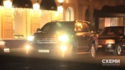 Арсеній Яценюк уже чотири роки як залишив посаду прем’єр-міністра, а ще й досі використовує автівки, обладнані спецзасобами