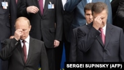 Виктор Янукович и Владимир Путин в Киеве. 2013 год