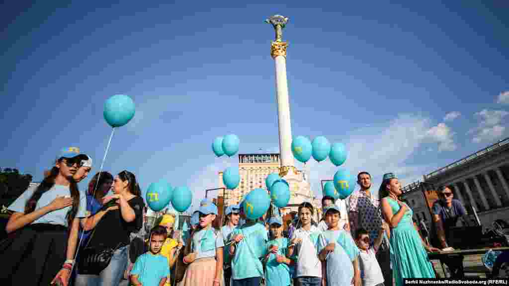 1999 жылдан бастап Қырым татарлары Межлисі Украина президенті жанындағы қырым татарларының ресми өкілдігі ретінде мойындалды. 2010 жылдан бастап маусымның 26-сы &ndash; Қырым татарлары туы күні ретінде атап өтіледі.