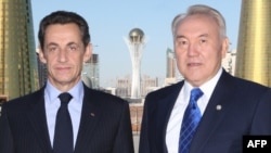 Нұрсұлтан Назарбаев пен Николя Саркози Астанадағы кездесуде. Астана. 6 қазан, 2009 жыл.
