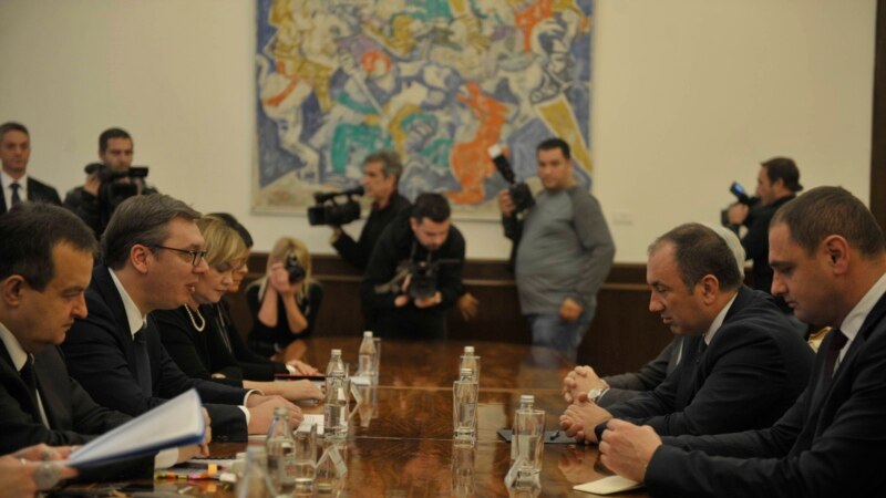 Vučić i Crnadak: Kosovo prekršilo sporazume uvođenjem taksi