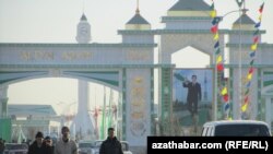 Turkmenistan's new Altyn Azyr bazaar, near Ashgabat