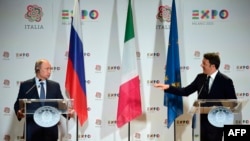 Konferenca e përbashkët e presidentit rus Vladimir Putin dhe kryeministrit italian Matteo Renzi