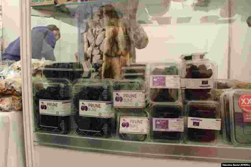 Prune uscate produse în Moldova 