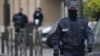 Ֆրանսիացի ոստիկանները հակաահաբեկչական գործողության ժամանակ, արխիվ
