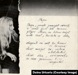 Doina Uricariu pe coperta unuia din volumele sale de poeme din anii 1980...