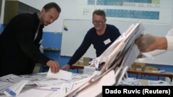 Brojanje glasova na izborima u BiH, arhivska fotografija