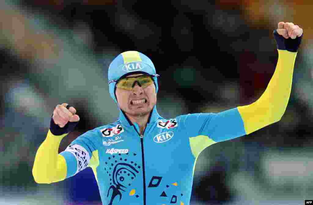 Конькиден 2013 жылғы әлем чемпионы Денис Кузин қатарынан үшінші рет олимпиадаға қатыспақ. 