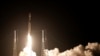 Ракета Falcon 9 SpaceX адрываецца ад стартавай пляцоўкі