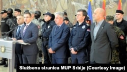Nebojša Stefanović, govori na jednom od policijskih skupova novembra 2015. Na toj poziciji ostao je do oktobra 2020. kada je preuzeo dužnost ministra odbrane u drugoj Vladi Srbije koju vodi Ana Brnabić.