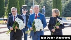 Igor Dodon, Zinaida Greceanîi și Ion Chicu, de 9 mai