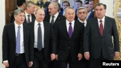 Russia -- Presidents arrive for an official photo of the Summit of Head of States of the Collective Security Treaty Organisation (CSTO) in Moscow, 19Dec2012