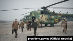 Президент України Володимир Зеленський під час робочої поїздки до Луганської області. 8 липня 2020 р