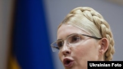 Юлія Тимошенко під час виступу у Печерському районному суді м. Києві, 11 липня 2011 року