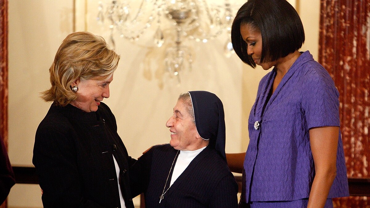 Hillary Clinton Honors International Women's Rights Leaders at