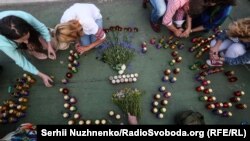 Вшанування пам'яті військових збитого бойовиками літака Іл-76, Київ, 13 червня 2017 року