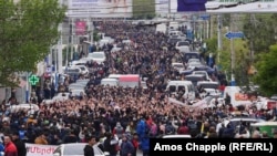 Marches, More Arrests On Ninth Day Of Protests In Yerevan