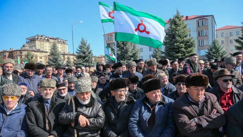 Inguşystanda müňlerçe adam protest geçirýär