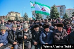 Участники митинга протеста против принятия законопроекта «О референдуме Республики Ингушетия». Ингушетия, город Магас, 26 марта 2019 года