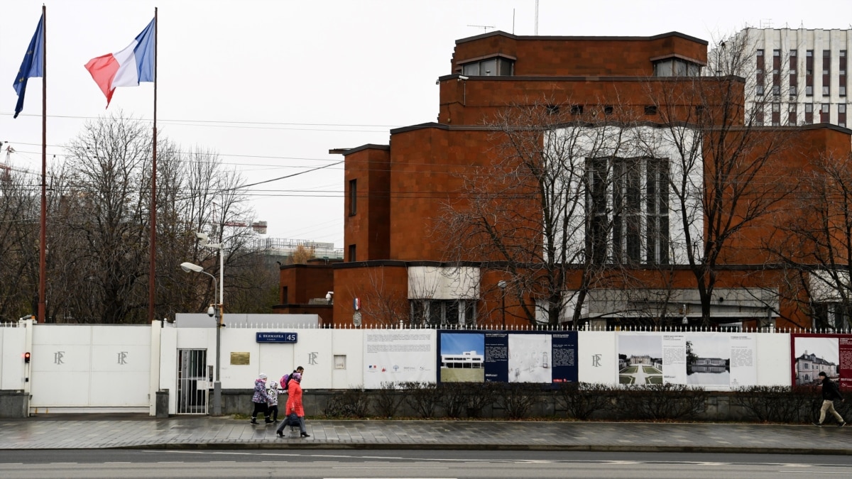 здание французского посольства в москве