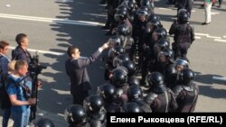 Protestatari vs poliție, Piața Pușkin, Moscova, 5 mai 2018
