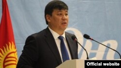"Өнүгүү-Прогресстин" лидери Бакыт Төрөбаев.
