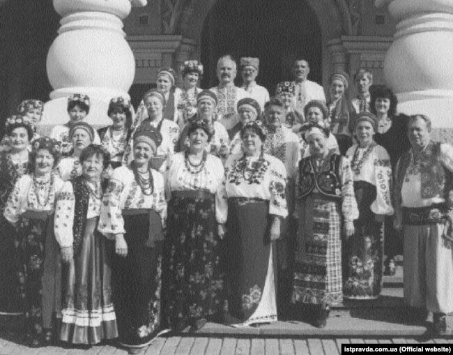 Хабаровський український хоровий колектив «Криниця» у гостях у хору «Горлиця» українців Владивостока, 1999 рік