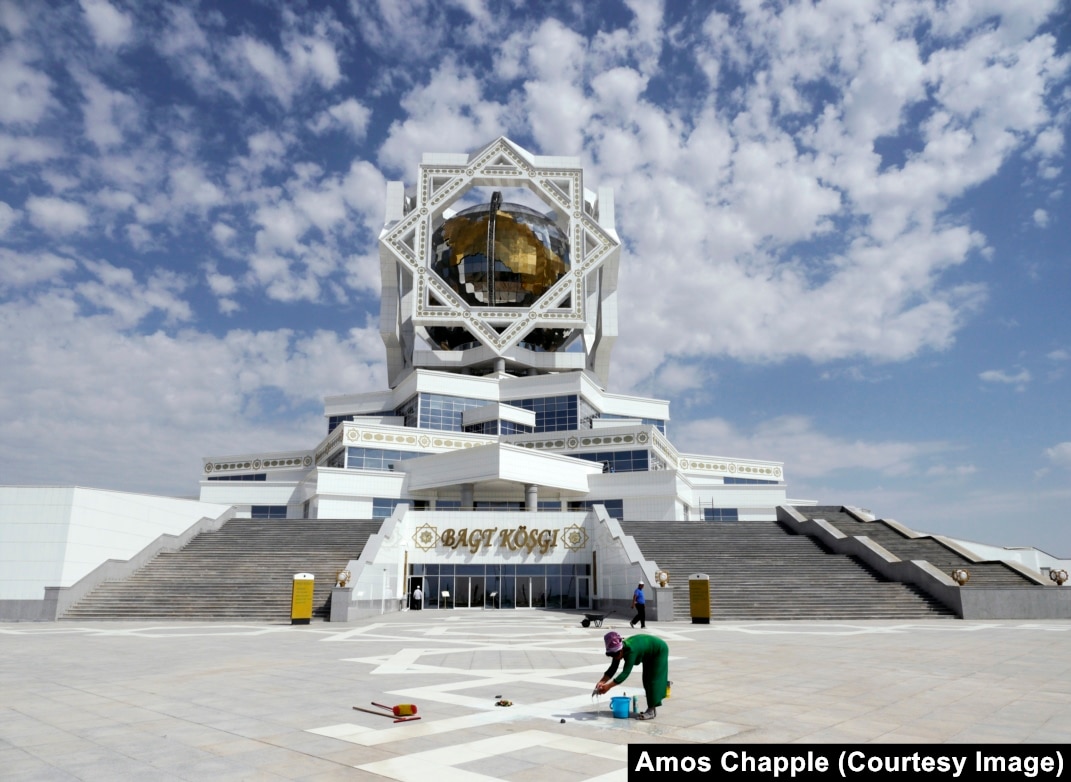 Жабық бейнелер